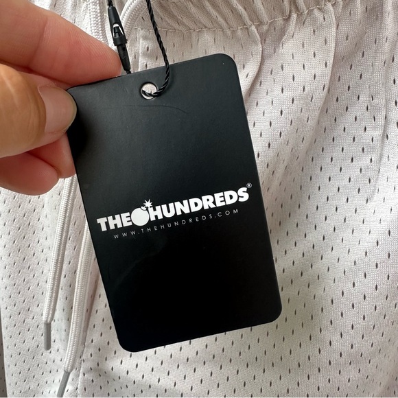 The Hundreds Retro Mesh Shorts M Khaki Beige Basketball Streetwear New NWT - Picture 11 of 11